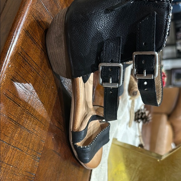 Miz Mooz Black Sandals - Picture 10 of 11